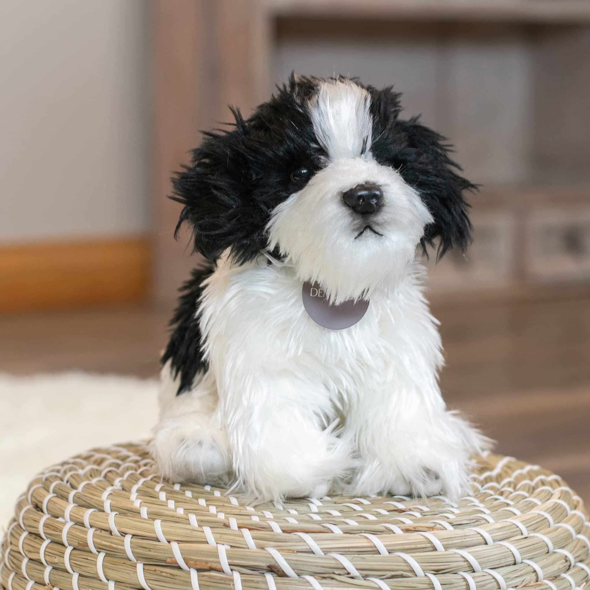 DEMDACO AnimalCraft lifelike plush detail enhances realism and tactile enjoyment.