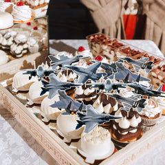 Deorfuy paper and wooden sticks enable easy cupcake placement