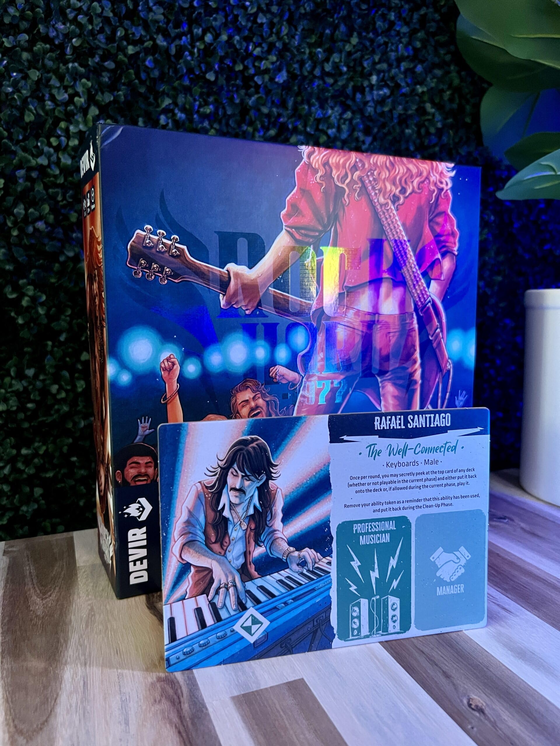 Devir Rock Hard 1977 custom-components including posters and equipment for immersion.