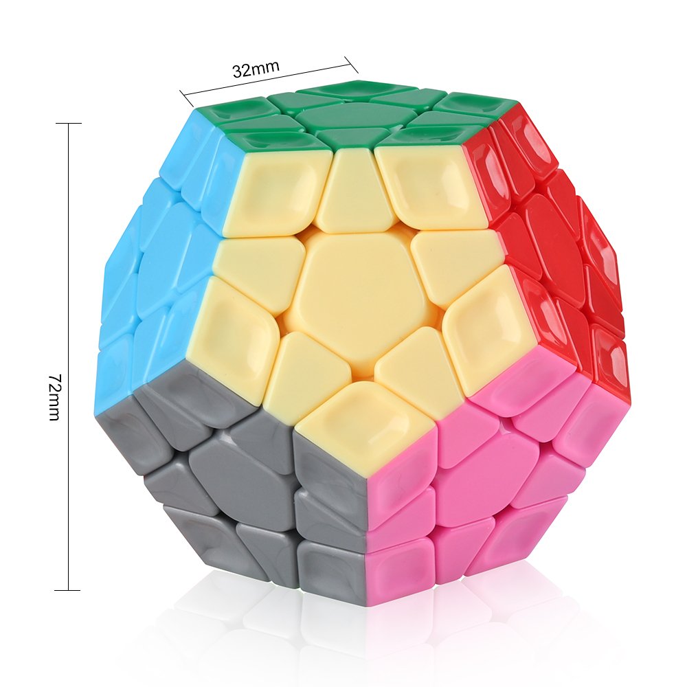 D-FantiX Cyclone Boys Megaminx pentagonal dodecahedron shape for rich puzzle experience.