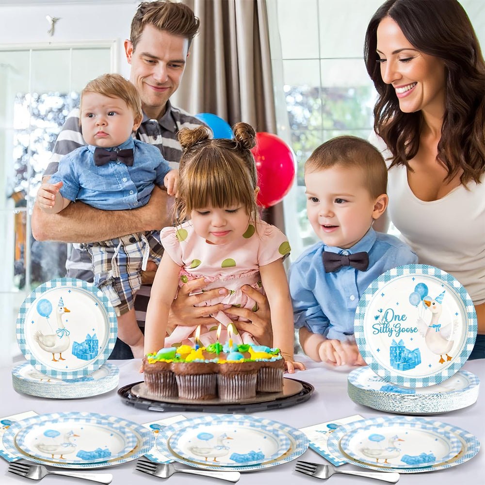 Dhnvcud blue goose design adds rustic charm to backyard parties.