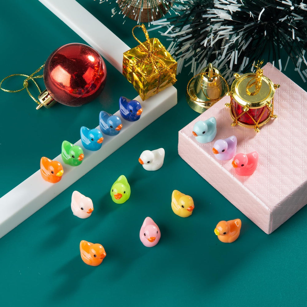 Diinokiy small ducks in vivid hues for party favors and gifts.