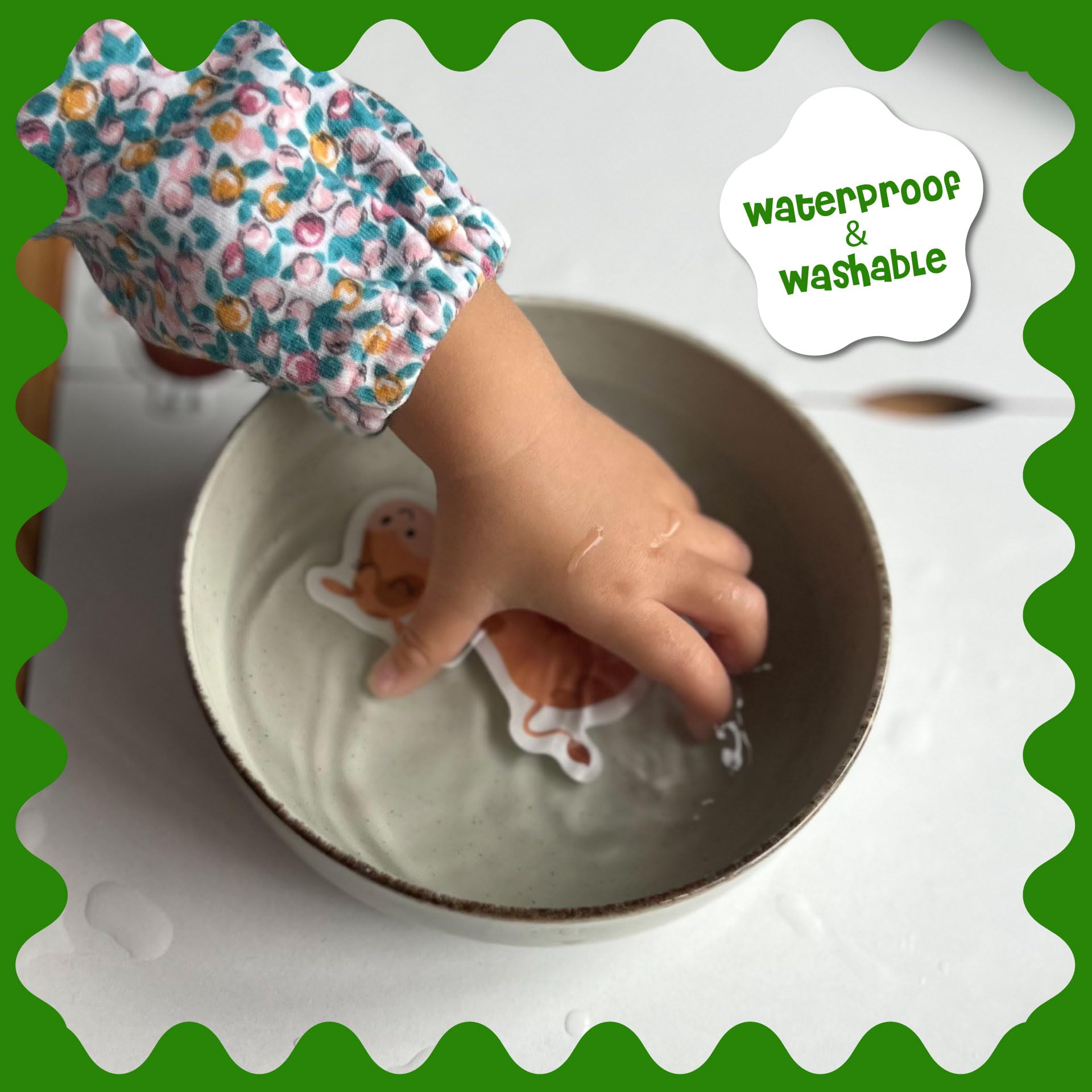 Dino Mini Stick4Ever Seven-scenes layout sparks creativity during playtime.