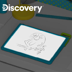 Discovery non-slip back stabilizes the tablet during drawing sessions.