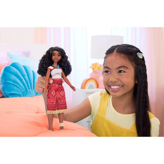 Disney Moana 2 doll necklace and anklet enhance coastal storytelling.