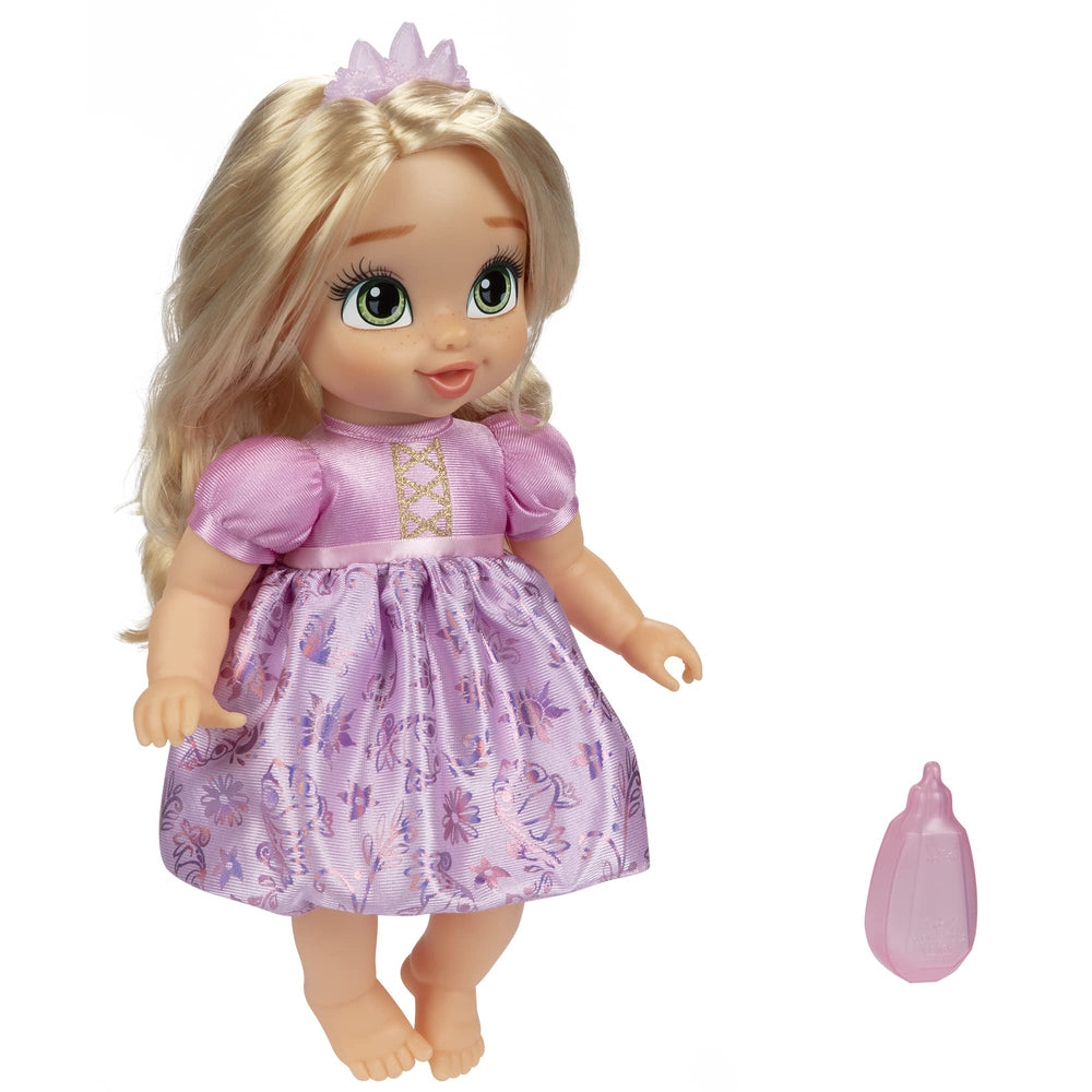 Rapunzel bottle-fit demonstration for pretend feeding play