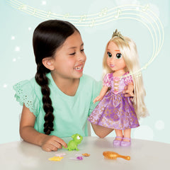 Gold tiara on Rapunzel adds royal styling allure