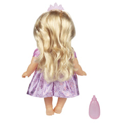 Rapunzel foil-print outfit enhances storytelling visuals during play