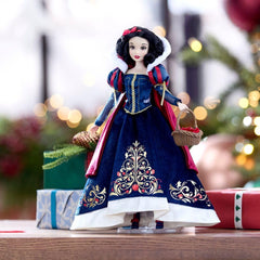 Snow White 2025 cape and fur-trim collar with luxurious finish