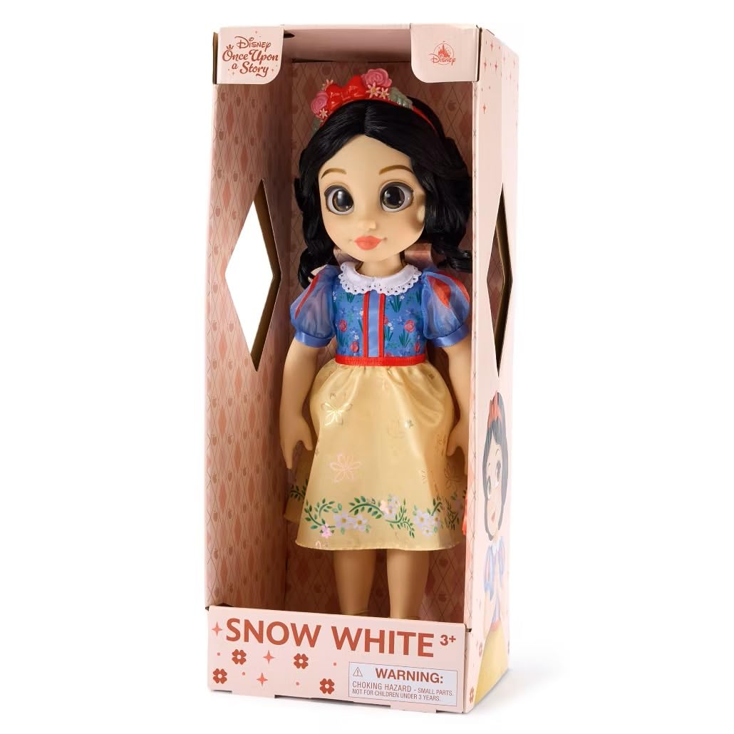 Disney Store Snow White display box presents a ready-to-gift princess figure.