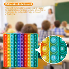 DK-SIMINA math manipulatives aid teachers in creating playful lessons.