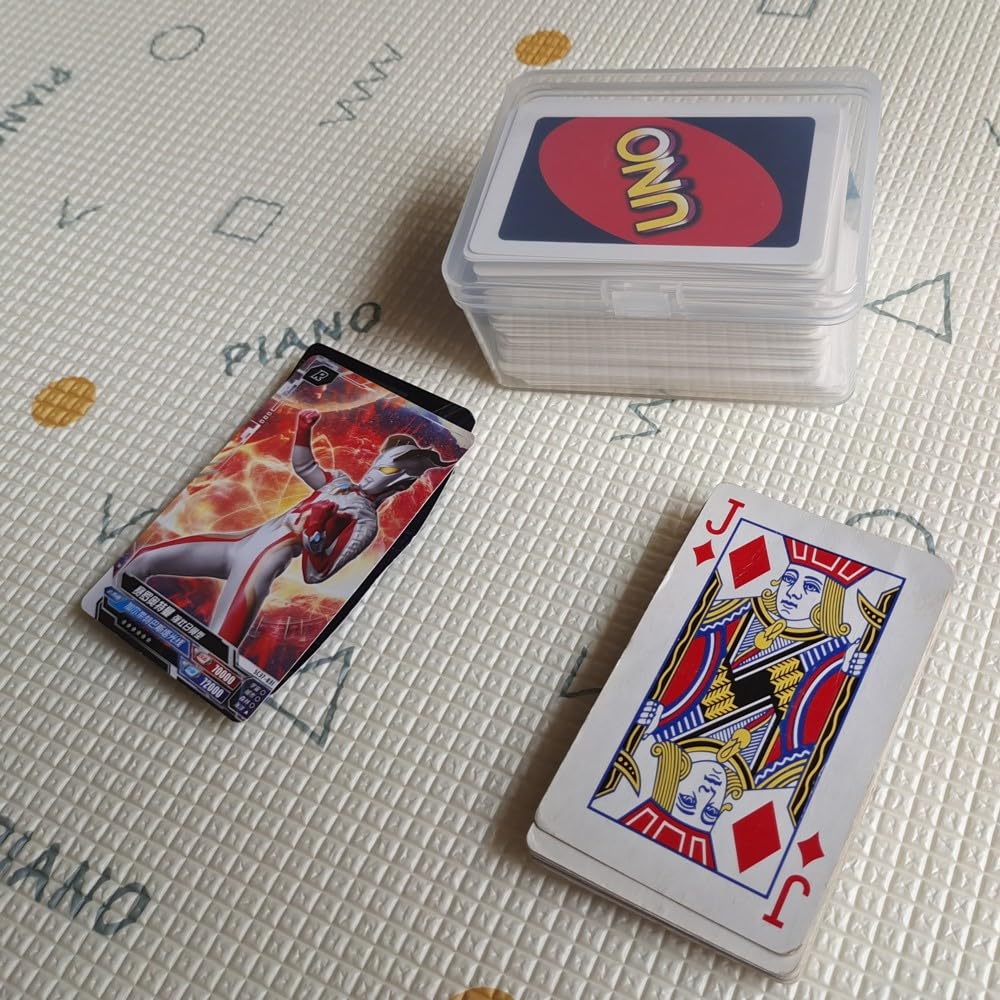 DKAOVH UNO card case offers clear visibility for fast card retrieval.