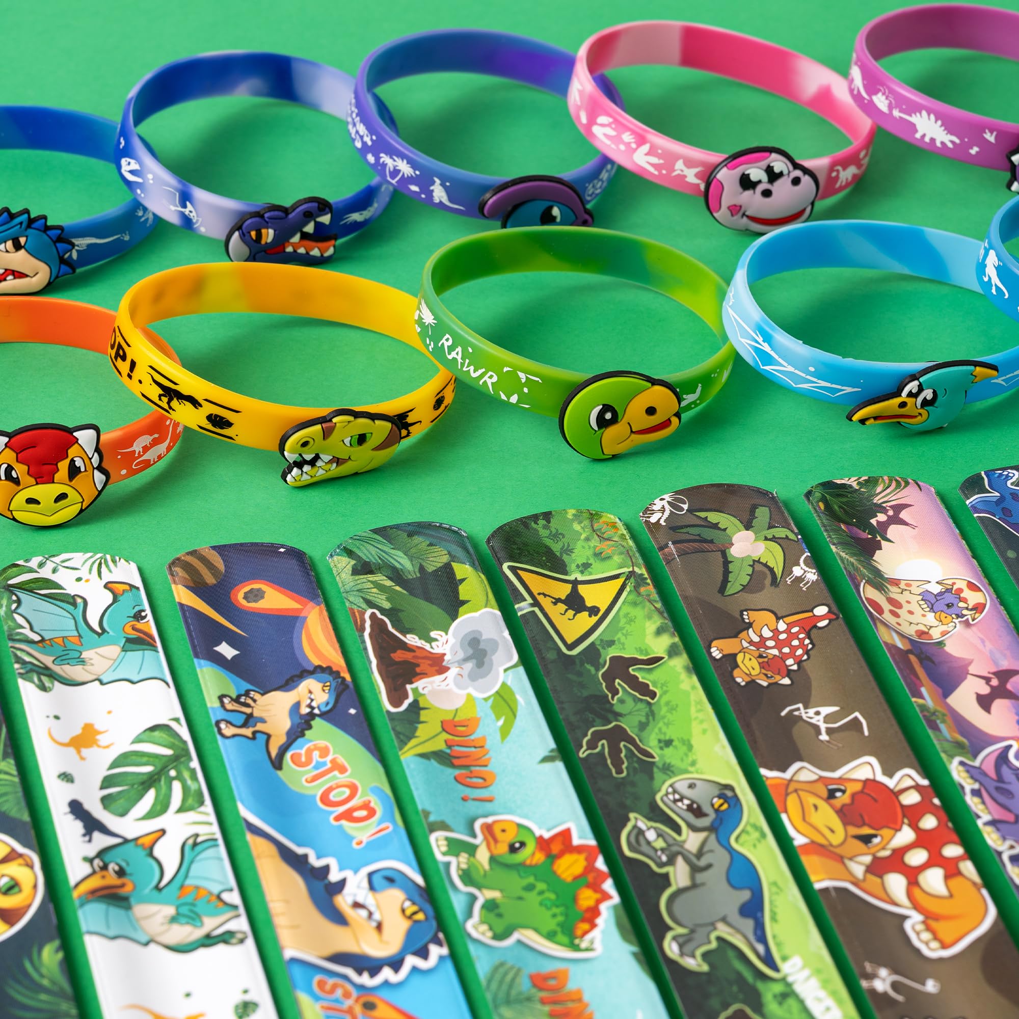 DMIGHT dinosaur keychains as practical keepsakes