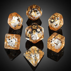 DNDND cow d6 die shows a cute interior cow detail in resin.