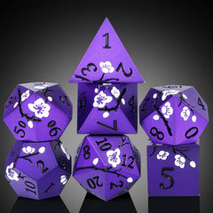 DNDND D12 die captures the flower motif on a sturdy surface.