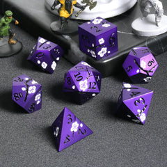 DNDND D8 die showcases matte purple finish and elegant flowers.