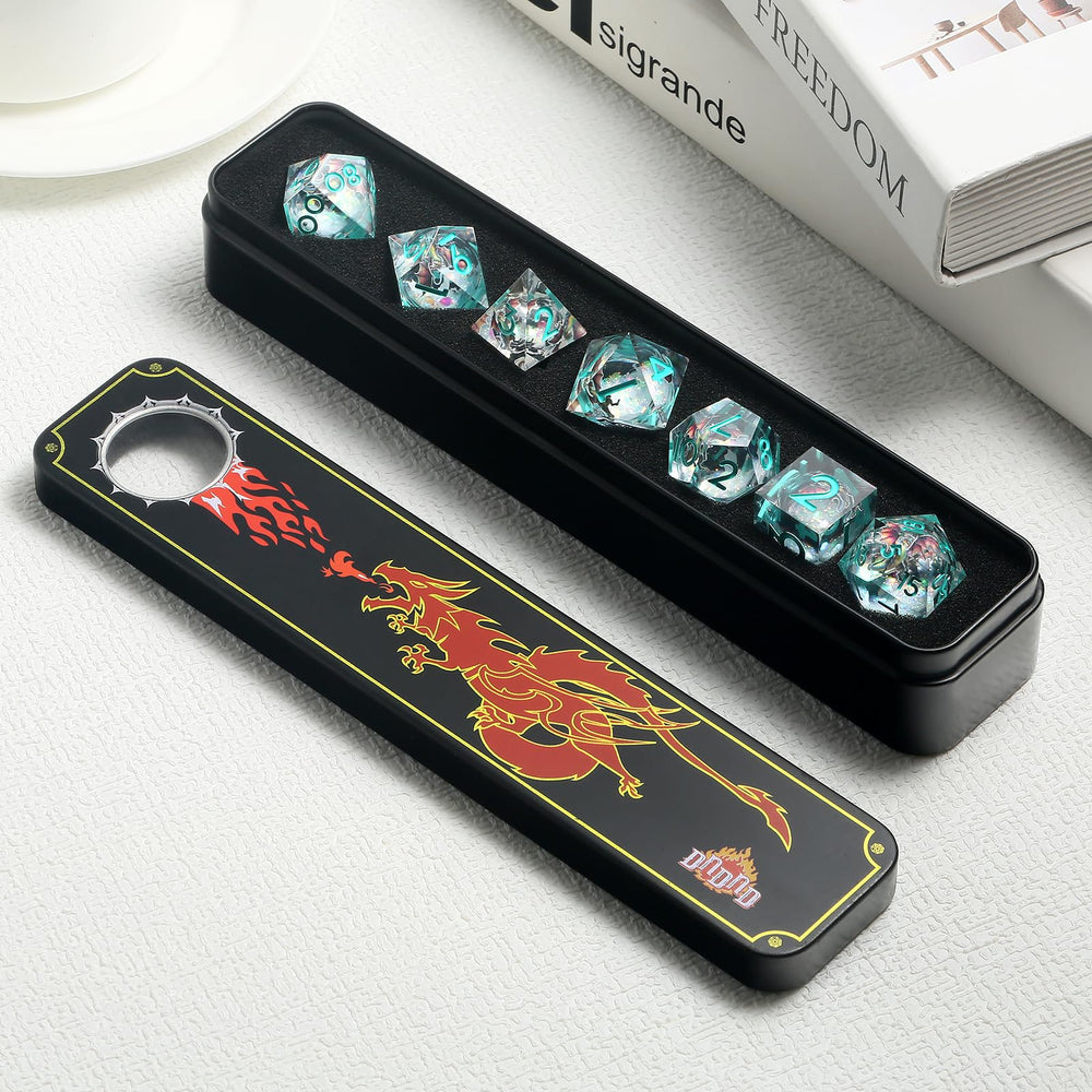DNDND Shinny Liquid Core Percentile die highlights essential rolls with standout core sphere.
