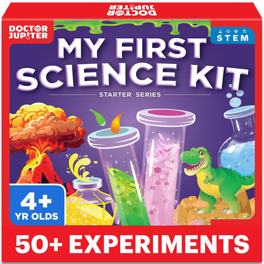 Doctor Jupiter first science kit: child performs hands-on experiments with curiosity.