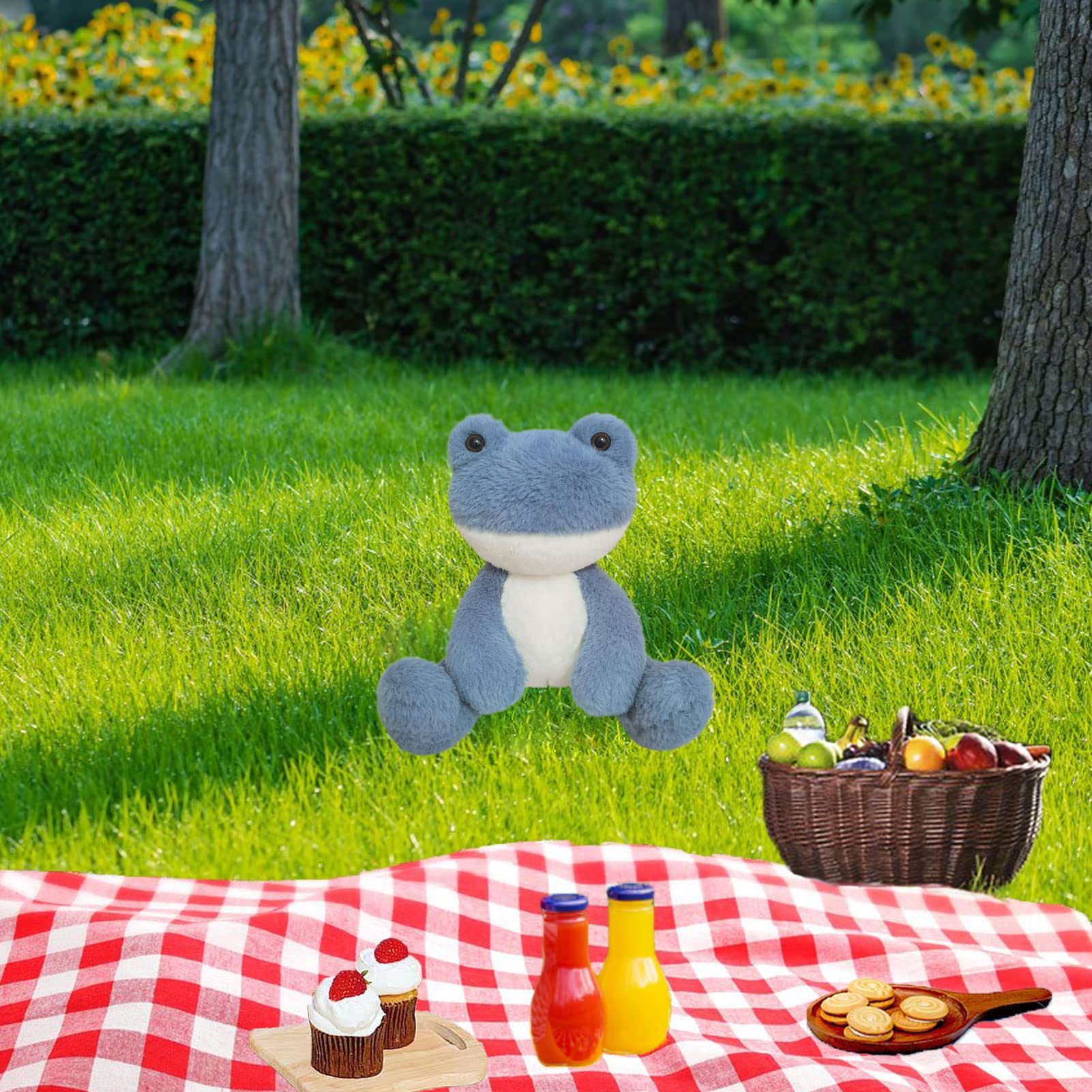 Doindute kid bedroom frog plush complements imaginative play and nighttime routines.