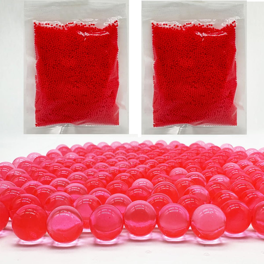 Dorothy gel balls 7-8 mm size soaking in water for safe, reusable splatter play.