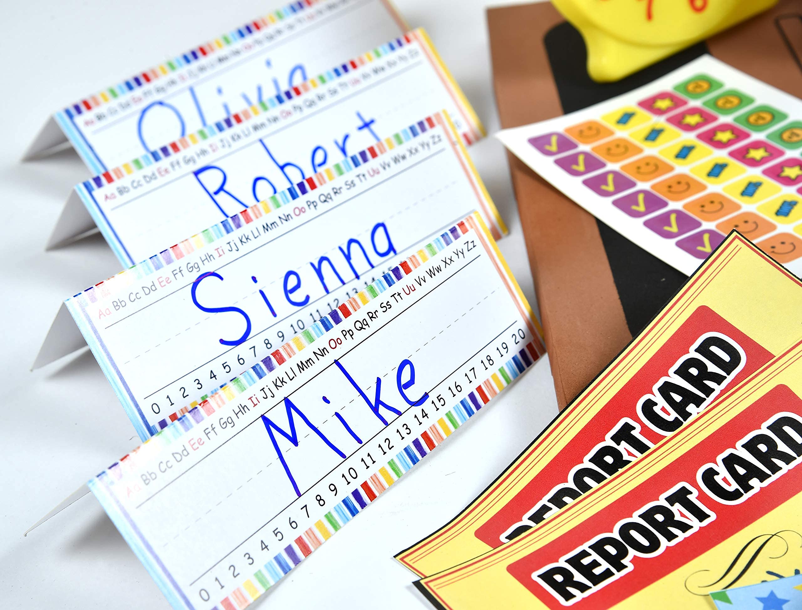 Dr. STEM Toys teacher set play clock helping kids practice time management.