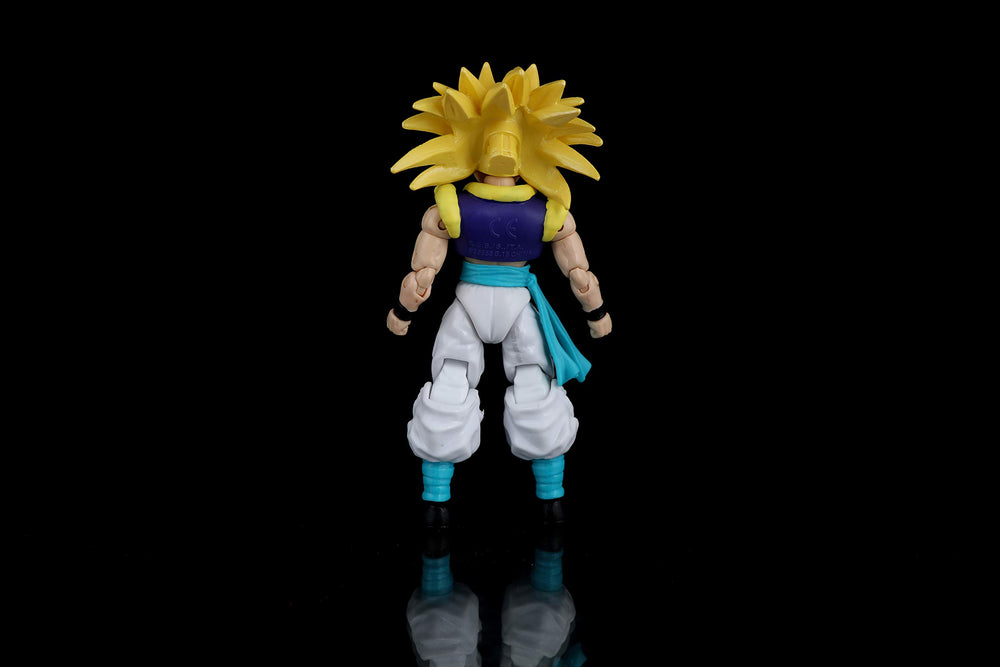 Dragon Stars Super Saiyan 3 Gotenks sculpt-detail close-up highlighting textured armor and hair.