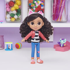 DreamWorks Gabby’s Dollhouse Gabby Girl accessories encouraging creative play, imagination.