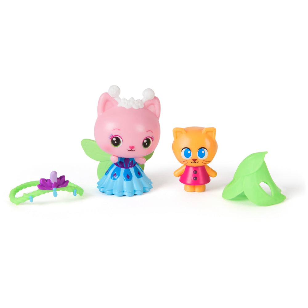 DreamWorks Gabby's Dollhouse leaf hat accessory for Kitty Gnome enhances dress-up play.