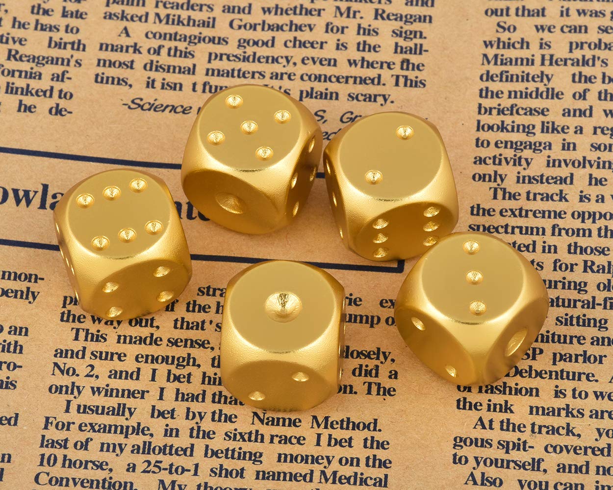 DS Distinctive Style compact dice set with case for travel