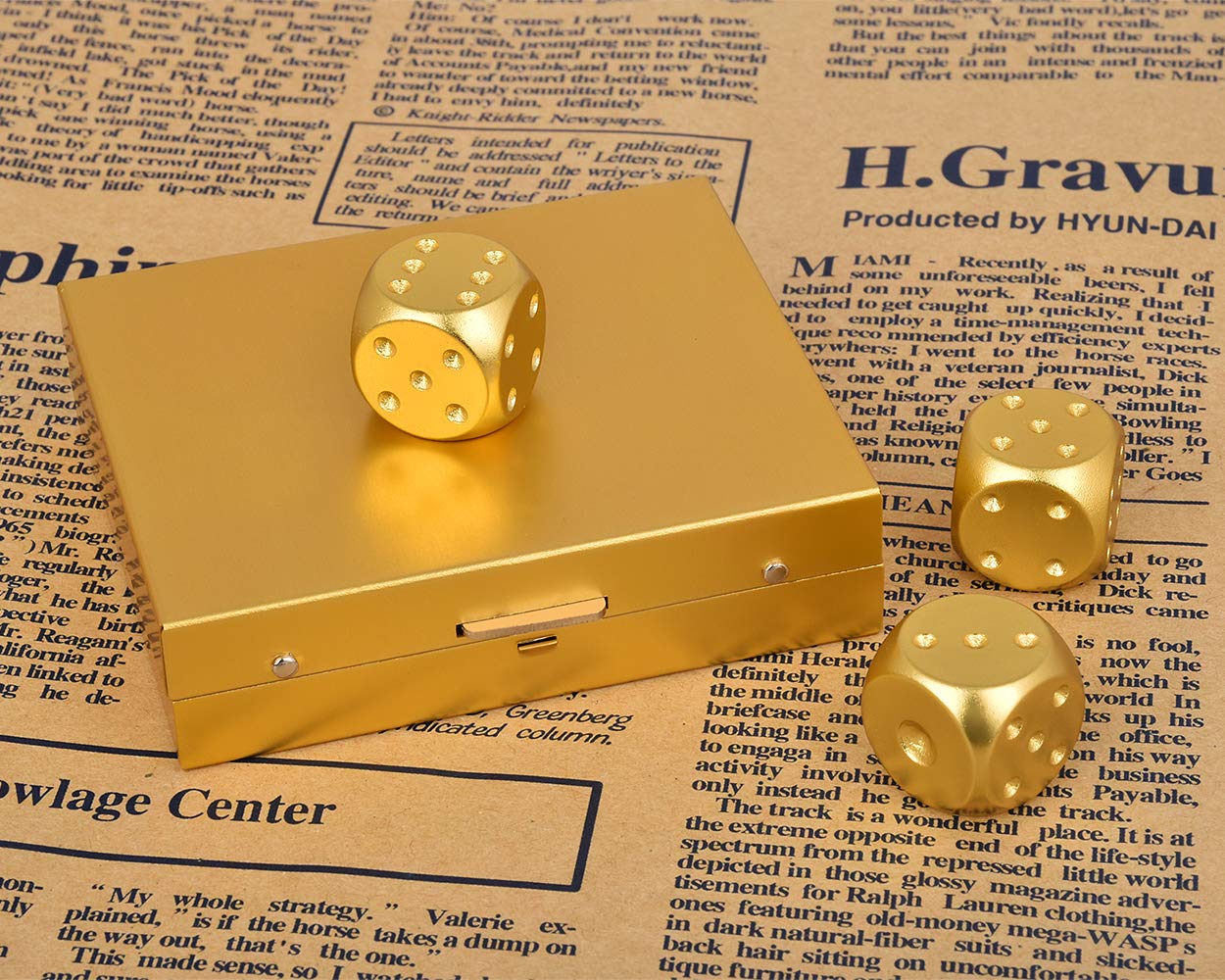 DS Distinctive Style players enjoying party night with compact metallic dice