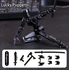 Dumwick Titan 13 with interchangeable hands enables dynamic posing