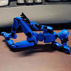 Dumwick Titan13 desk decor setup suitable as desk centerpiece for fans
