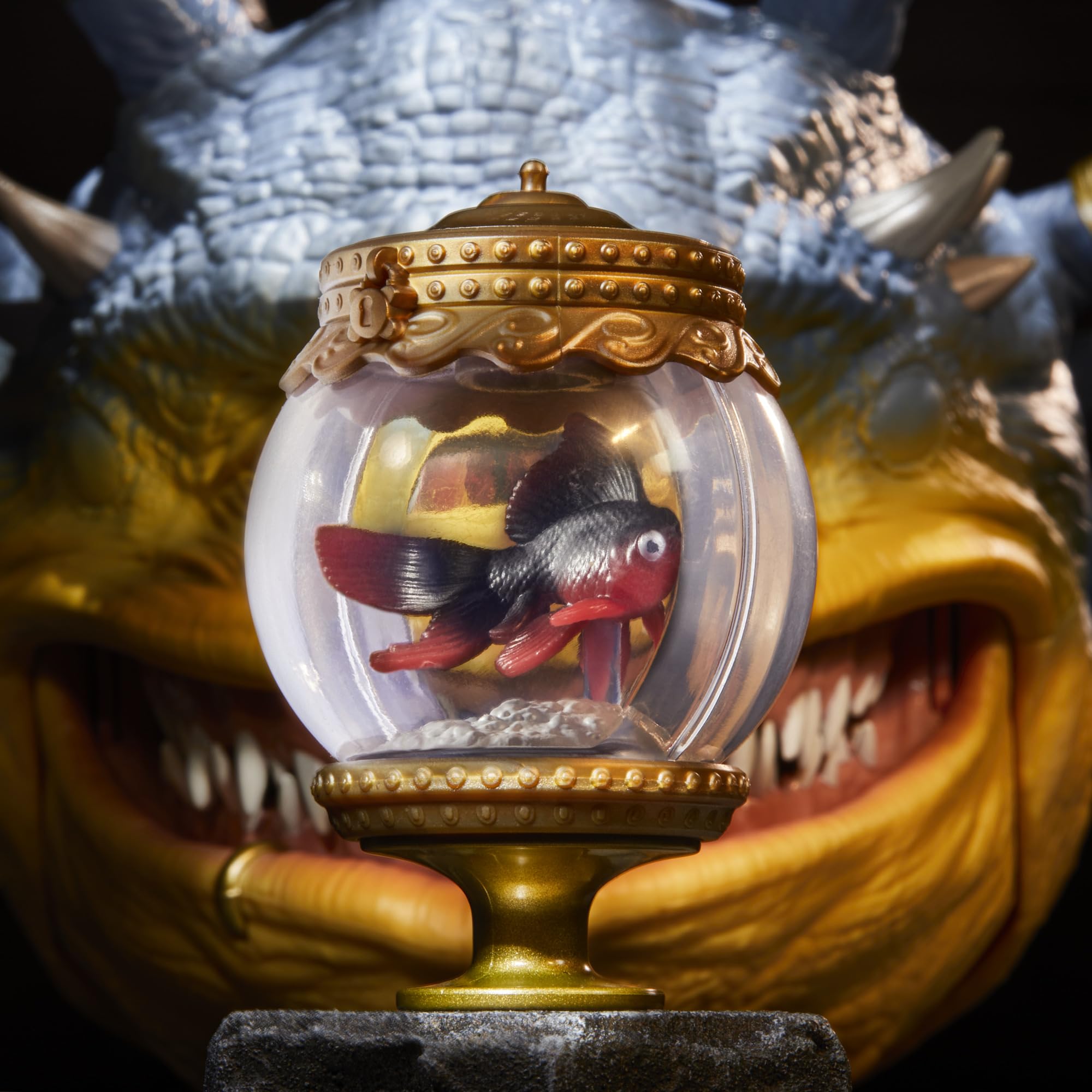 Dungeons & Dragons Golden Archive toy includes gold and Sylgar the fish as accessories.