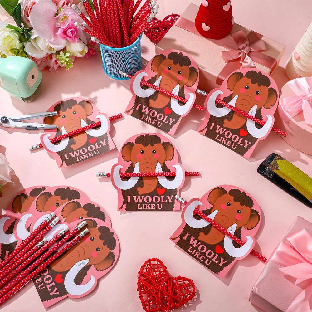 Dunzoom heart-patterned wooden pencils add festive touch