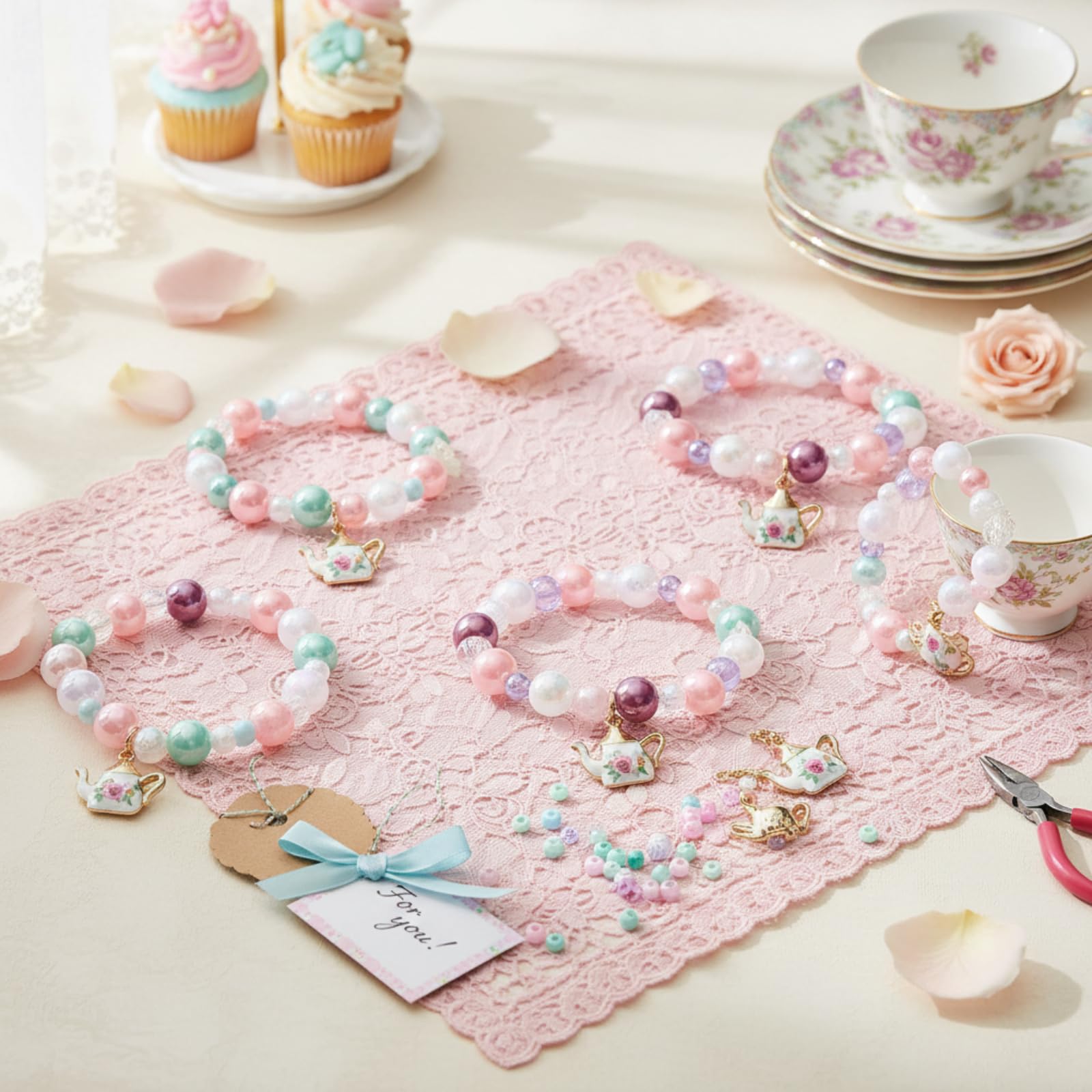 Ecally elastic bracelet ensuring a comfortable fit for kids.