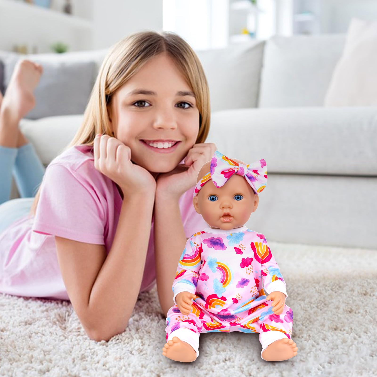 Ecore Fun unicorn headband completes each outfit with a cute accessory.
