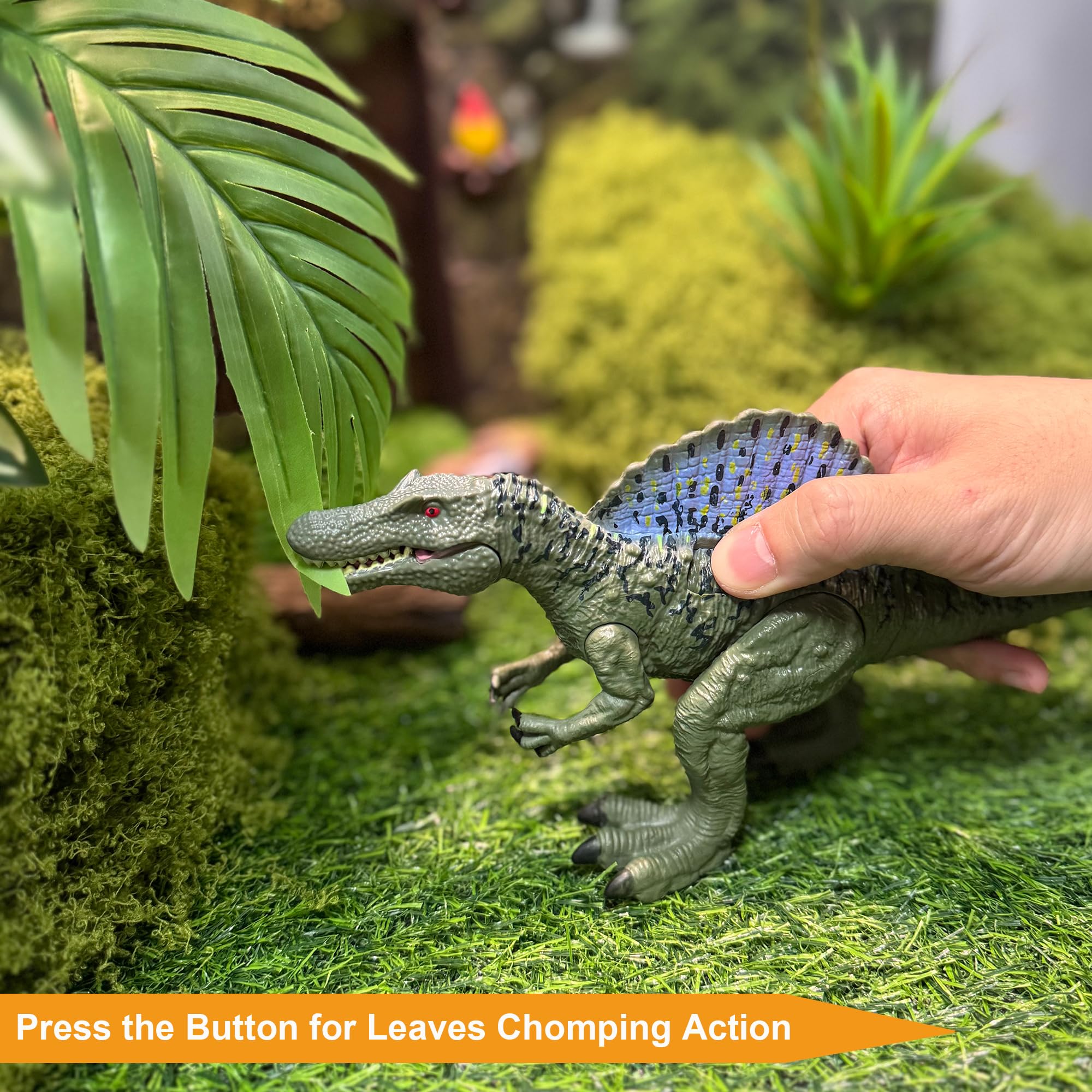 EKU EASYKU Mosasaurus chomp action sparks imaginative underwater adventures.