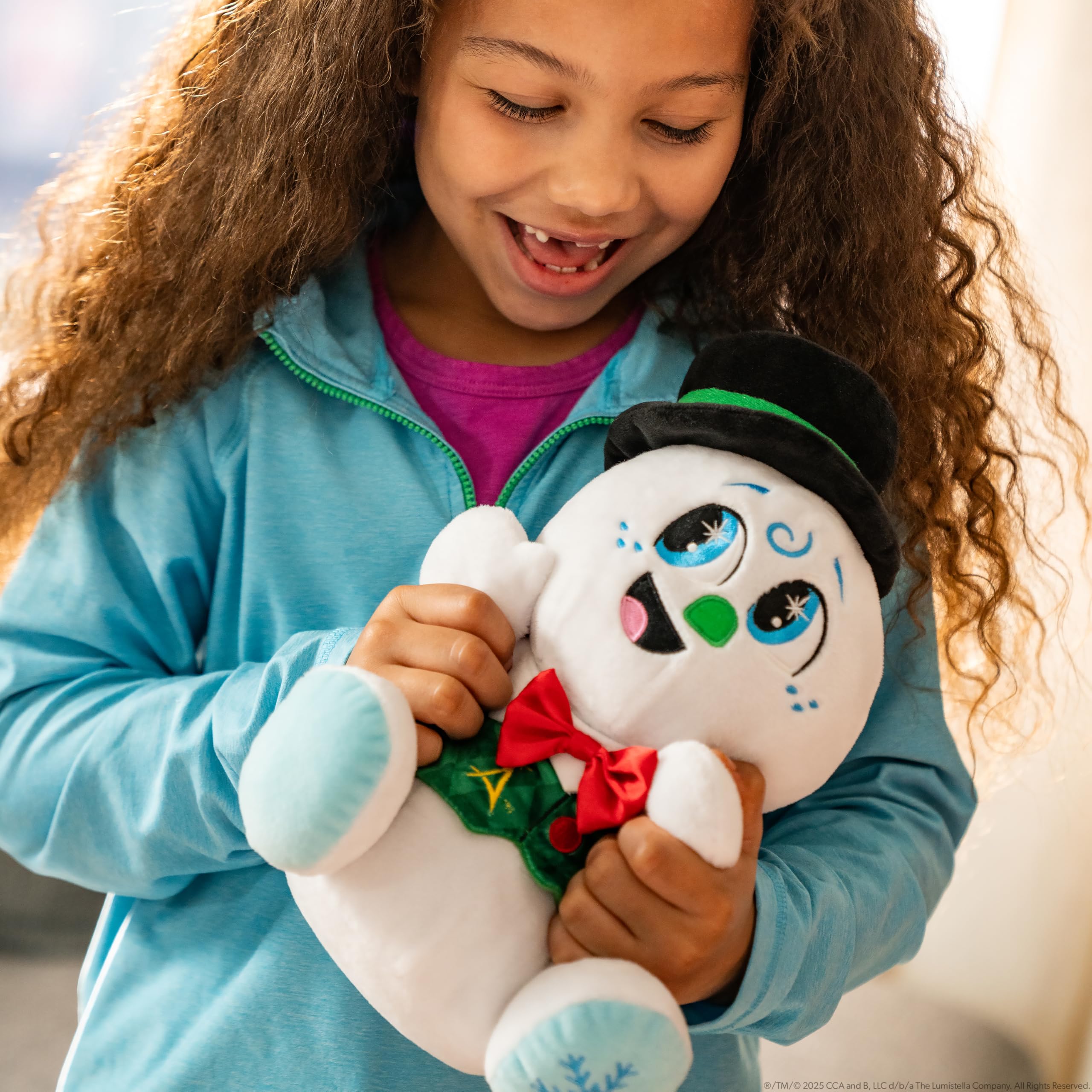 The Elf on the Shelf Razzle and Scout Elves showcase playful morning arrivals.