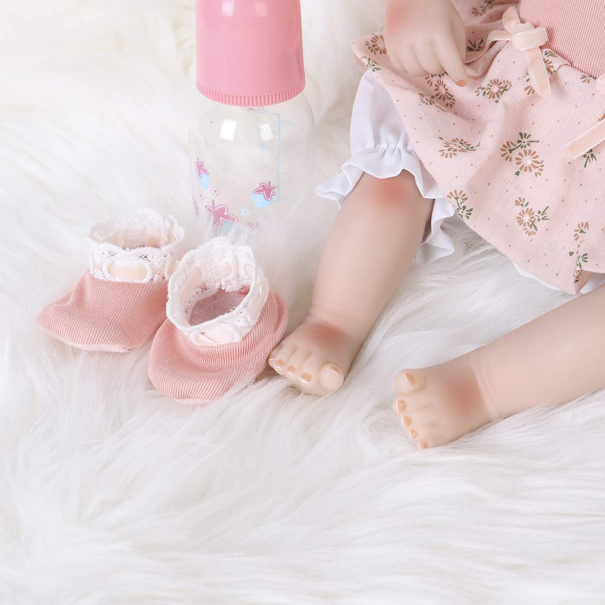 ENADOLL Reborn doll soft blanket adds cozy cuddle moments.