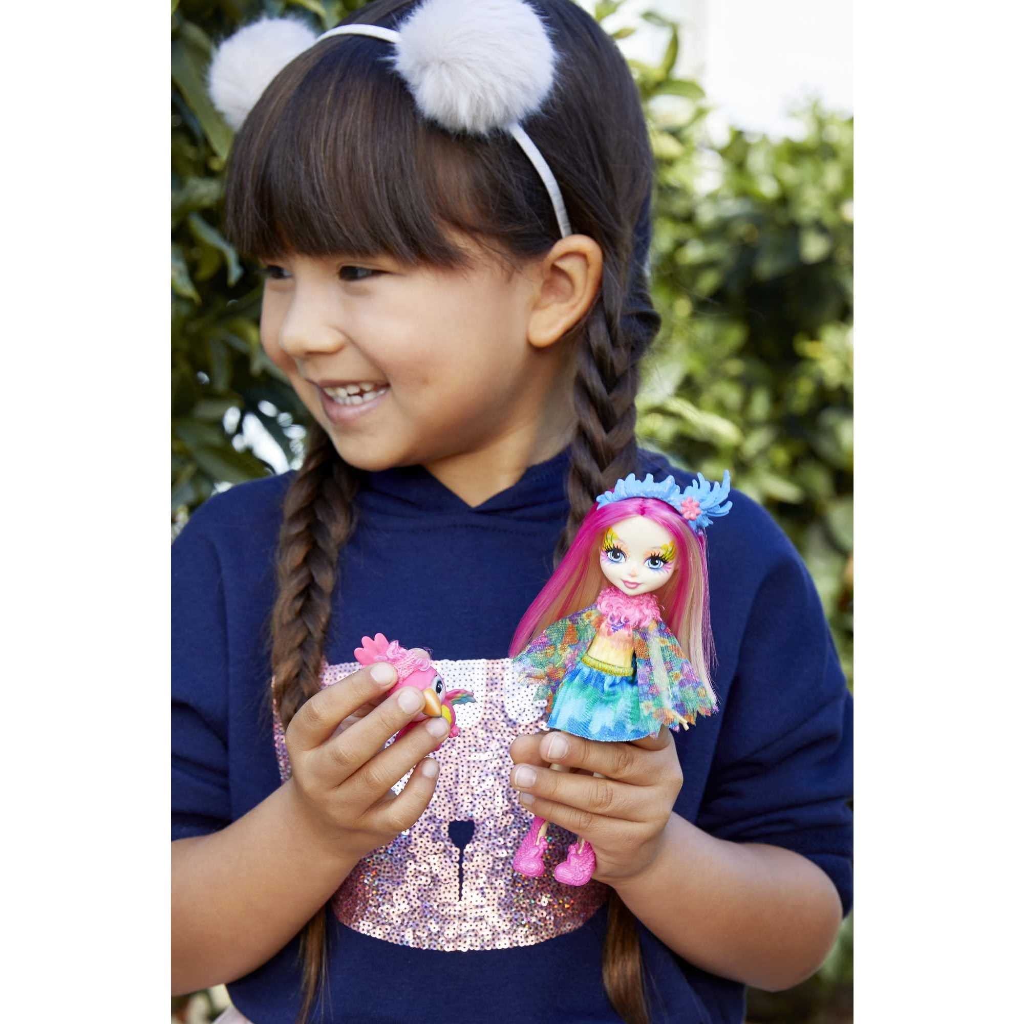 Sheeny parrot friend figure with bright wings complements Enchantimals storytelling