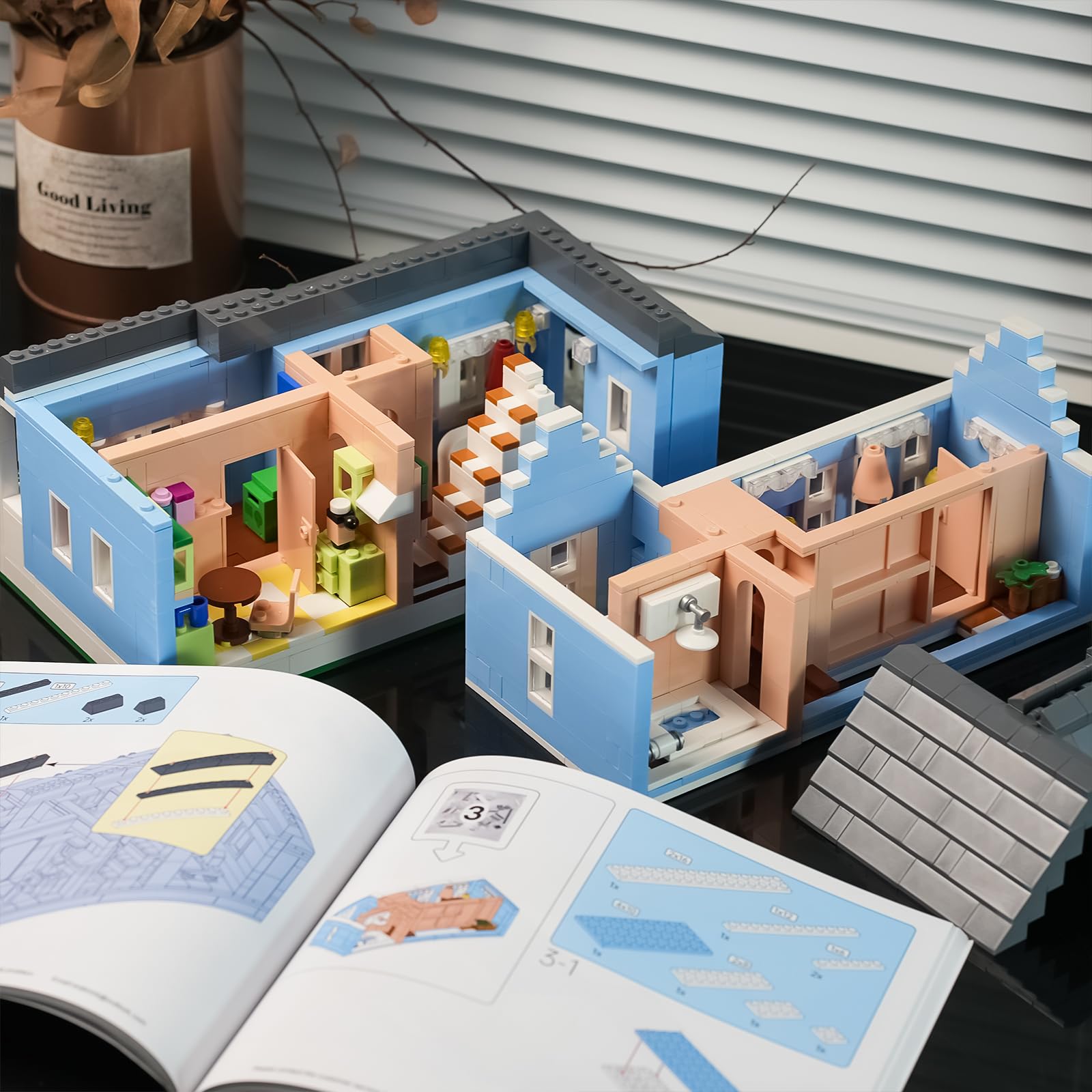 ENJBRICK Gilmore House instruction pack and bricks organized for easy assembly