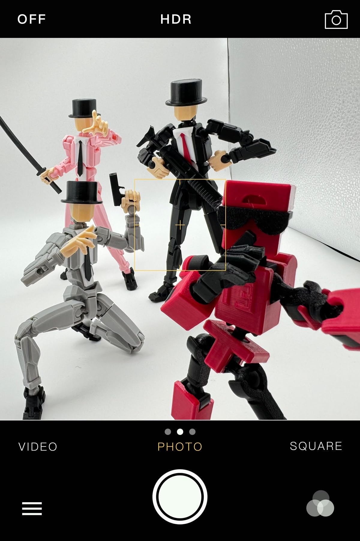 Enttgo MINI13 red movable joints enable dynamic posing for artwork.