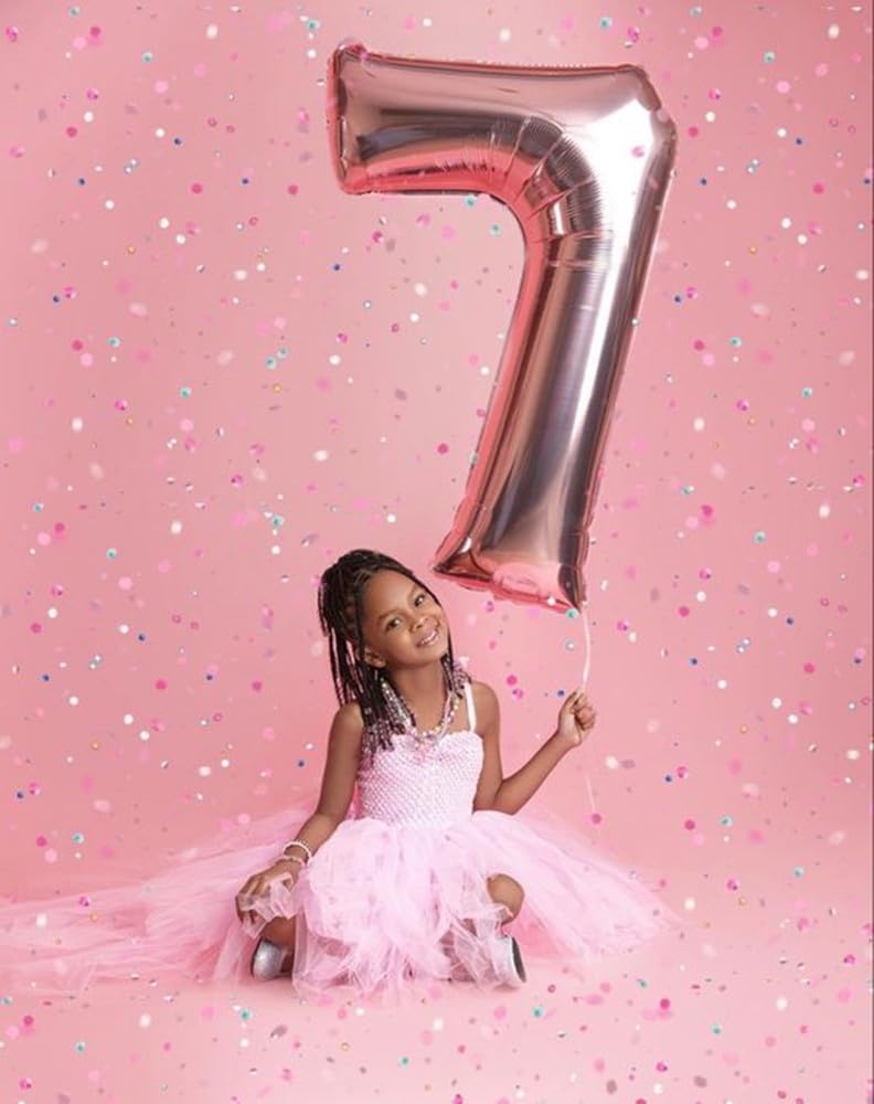 Enyeopd 40-inch number balloon in rose gold.
