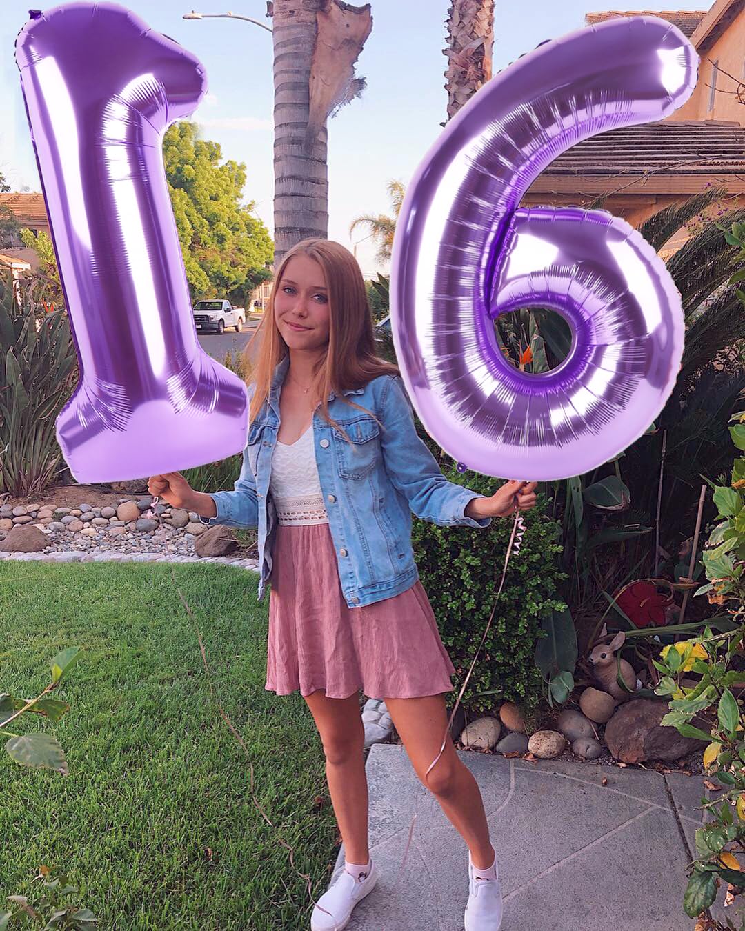 Enyeopd birthday decor balloon 40inch purple number for weddings