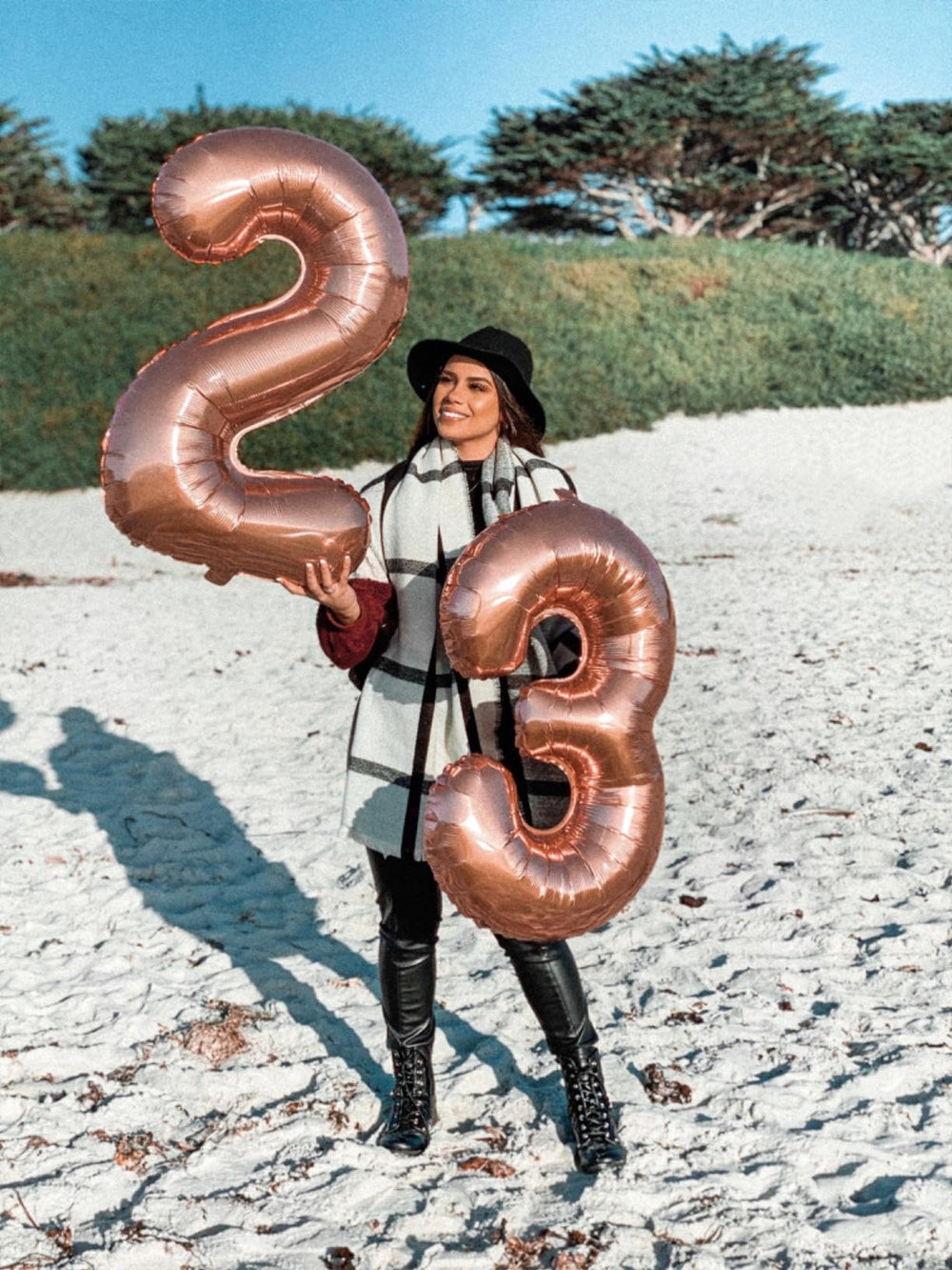 Enyeopd color-variation balloons enable cohesive party themes with ease.