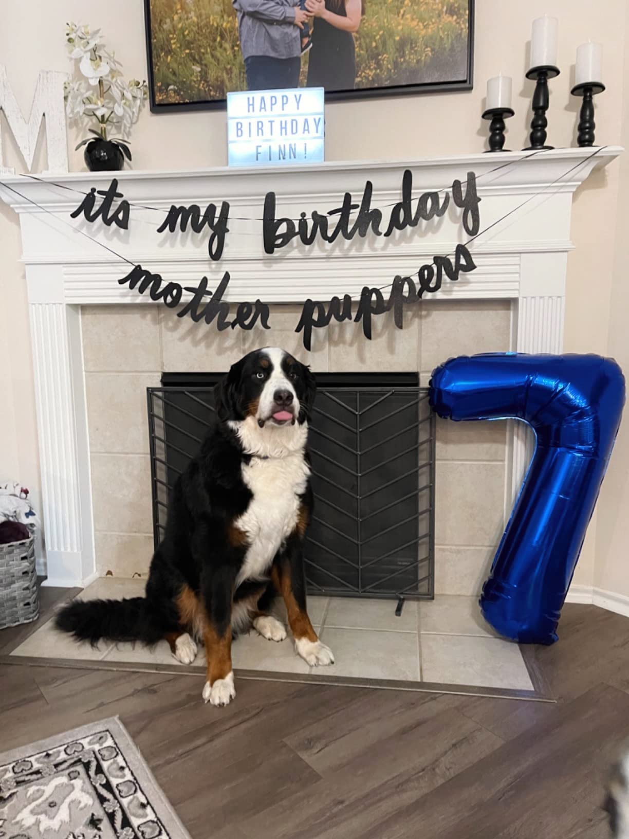 Enyeopd foil number balloon enables easy setup and quick party transformations.