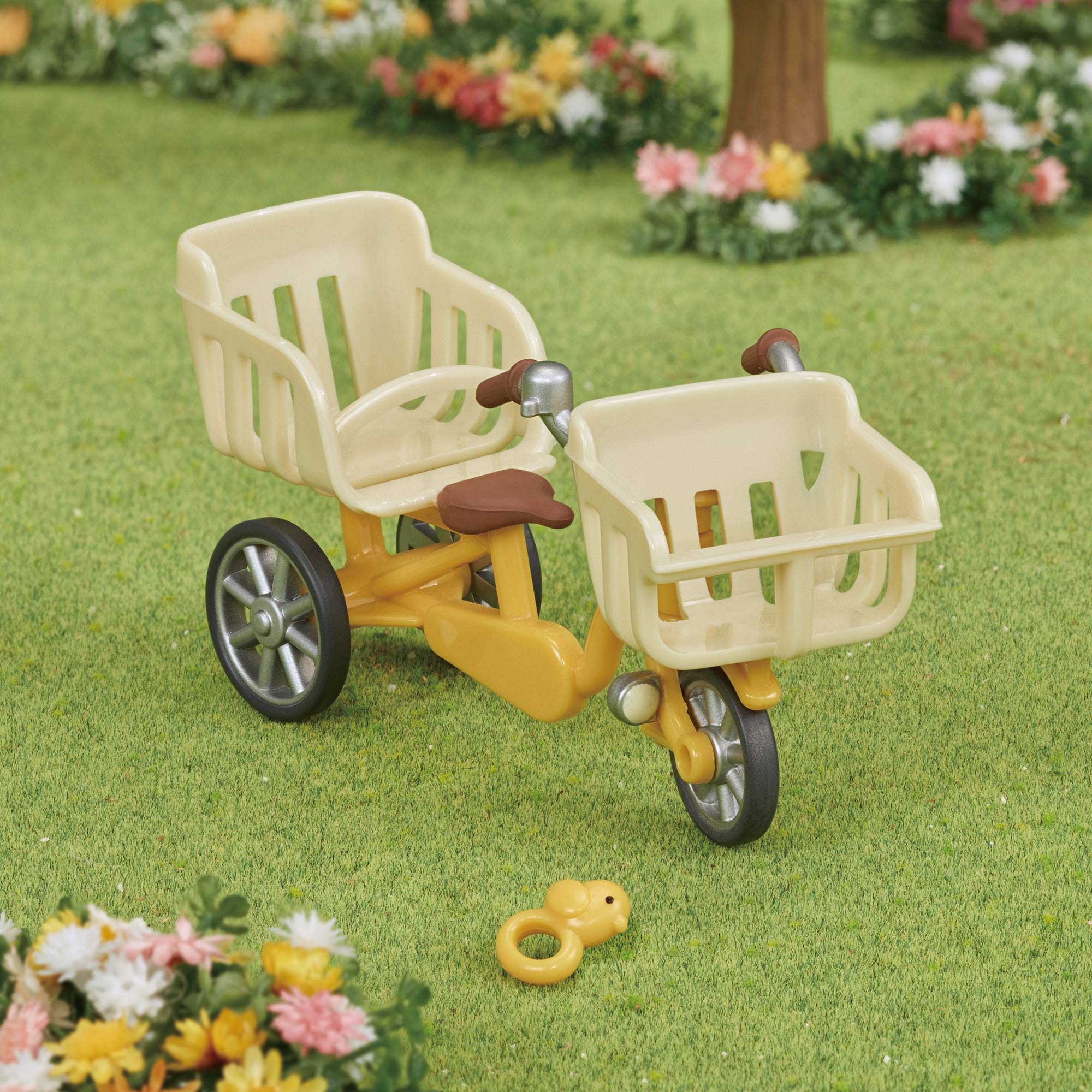 Epoch Sylvanian Families dollhouse furniture set, compact and versatile for playrooms.