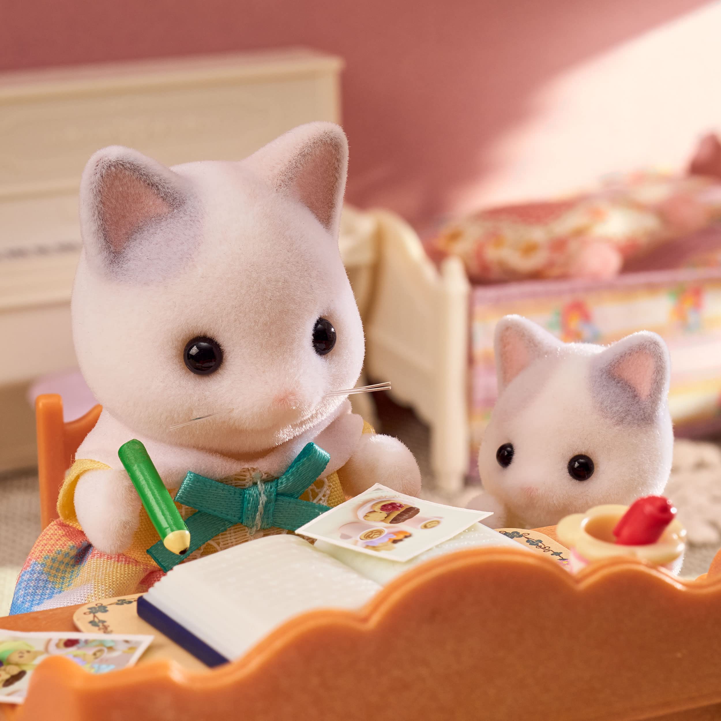 Epoch Sylvanian Forest Snacks inspiring picnic adventures.