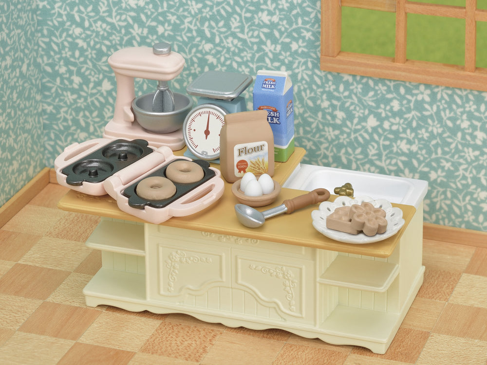 Epoch Sylvanian waffle top and bottom section shows appliance customization