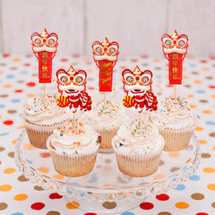 Ercadio dessert topper adds sparkle to cakes and fruit